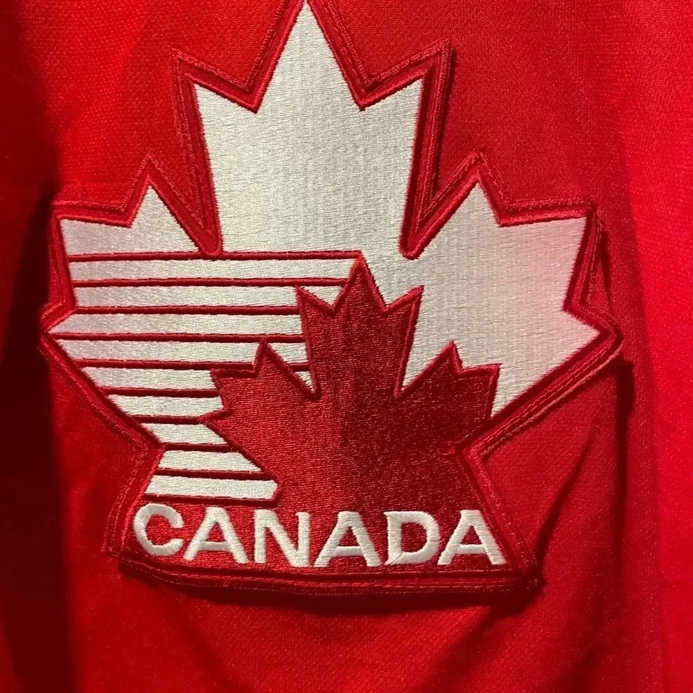 Vintage Team Canada Hockey  Jersey - Picture 2 of 9
